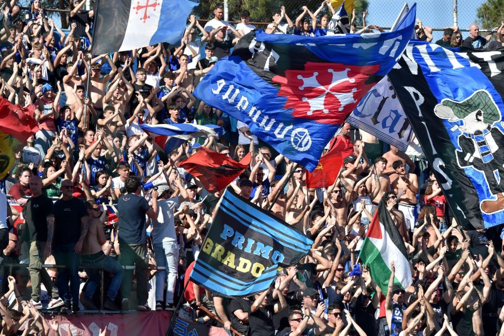 Tifosi Pisa