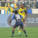 Touré, uno dei migliori in campo, contro Coulibaly