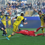 L'errore in uscita di Nicolas favorisce il gol di Delprato