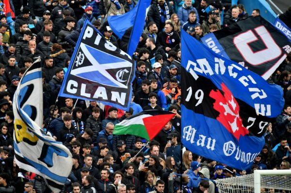 Fans of Pisa  during  USS Sassuolo vs AC Pisa, Italian soccer Serie B match in Reggio Emilia, Italy, March 01 2025